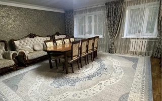 Продажа 4-комнатной квартиры, 100 м², ул. Лободы, дом  43 - Продажа  четырехкомнатных квартир в Караганде без посредников