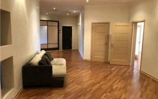Продажа 5-комнатной квартиры, 300 м² - Продажа пятикомнатных и более квартир в монолитно-каркасном доме в Алматы