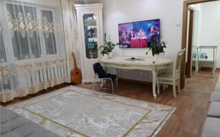 Продажа 4-комнатной квартиры, 77 м²