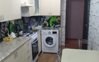 Продажа 4-комнатной квартиры, 76 м², пр. Нурсултана Назарбаева, дом  51 - Продажа  четырехкомнатных квартир в Караганде