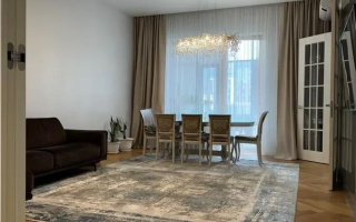 Продажа 4-комнатной квартиры, 150 м², ул. Сауран, дом  19 - Продажа  четырехкомнатных квартир в Астане