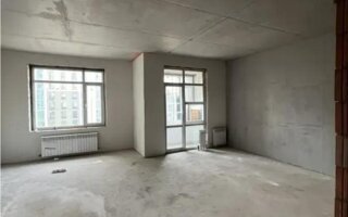Продажа 4-комнатной квартиры, 140 м²