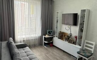 Продажа 1-комнатной квартиры, 43.2 м²
