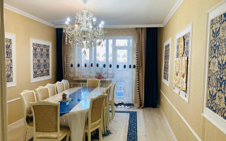 Продажа 5-комнатной квартиры, 179 м², мкр-н Голубые Пруды - Продажа  пятикомнатных квартир в Караганде с фото