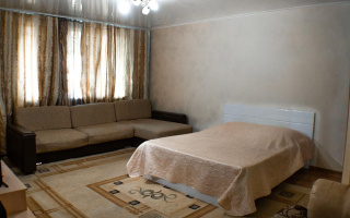 Аренда 2-комнатной квартиры посуточно, 52 м², Бухар Жырау, дом  79 - Аренда  двухкомнатных квартир посуточно в Караганде