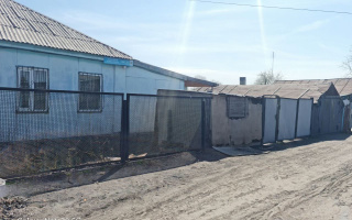 Продажа 4-комнатного дома, 80 м², ул. 40 Лет ВЛКСМ - Продажа домов и коттеджей в Караганде