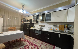 Продажа 3-комнатной квартиры, 130 м² - Аренда зданий в Жезказгане