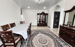 Продажа 3-комнатной квартиры, 77 м², ул. Сарыарка, дом  19 - Продажа  трехкомнатных квартир в Караганде с фото