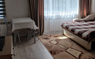 Аренда 1-комнатной квартиры посуточно, 38 м², ул. Ермекова, дом  43 - Аренда жилой и коммерческой недвижимости в Казахстане