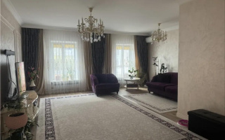 Продажа 4-комнатной квартиры, 200 м², ул. Иманова, дом  10 - Продажа  четырехкомнатных квартир в Астане