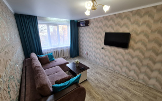 Аренда 2-комнатной квартиры посуточно, 55 м², Камзина, дом  64 - Продажа и аренда недвижимости в Павлодаре