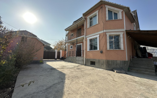 Продажа дома, 395 м², Курасбек Тыныбекова, дом  17 - Продажа квартир в Шымкенте