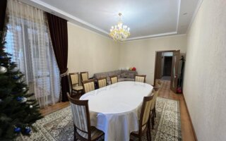 Продажа 4-комнатной квартиры, 135 м²