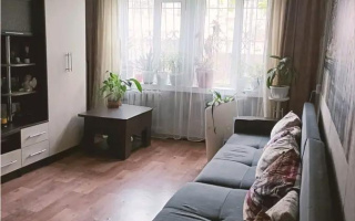 Продажа 4-комнатной квартиры, 64 м², ул. Глазунова, дом  49 - Продажа  четырехкомнатных квартир в Алматы с фото