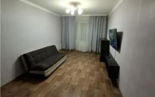 Продажа 3-комнатной квартиры, 60 м², 11 мкр., дом  4 - Продажа  трехкомнатных квартир в Алматы с фото