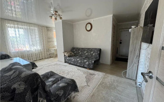 Продажа 3-комнатной квартиры, 52 м², пр. Абая, дом  70 - Продажа квартир в Шахтинске