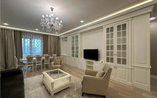 Продажа 4-комнатной квартиры, 190 м², пр. Кабанбай батыра, дом  13 - Продажа  четырехкомнатных квартир в Астане