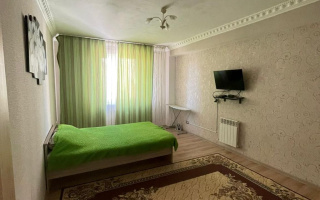 Аренда 3-комнатной квартиры посуточно, 170 м², ул. Сарайшык, дом  40 - Аренда квартир посуточно в Астане с фото
