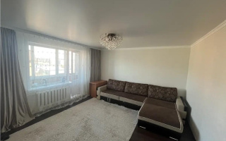 Продажа 3-комнатной квартиры, 64 м², мкр-н Гульдер-1, дом  17 - Продажа  трехкомнатных квартир в Караганде без посредников с фото