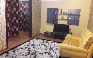 Аренда 1-комнатной квартиры посуточно, 45 м², ул. Алиханова, дом  38/3 - Продажа квартир в Караганде