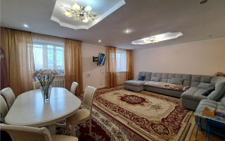 Продажа 4-комнатной квартиры, 145 м², пр. Сарыарка, дом  11 - Продажа  четырехкомнатных квартир в Астане