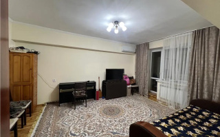 Продажа 1-комнатной квартиры, 45.5 м², мкр-н Аксай-3б, дом  2 - Продажа квартир в Алматы