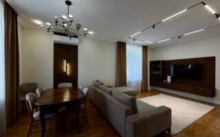 Продажа 4-комнатной квартиры, 102 м²