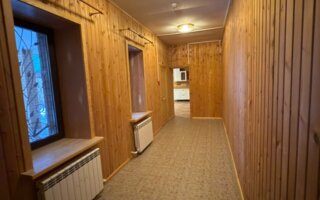 Продажа 7-комнатного дома, 550 м²