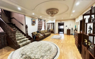Продажа 5-комнатного дома, 433 м², ул. Ермекова - Продажа домов, коттеджей в Караганде без посредников с фото