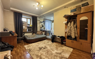 Продажа 3-комнатной квартиры, 65 м², ул. Абая, дом  74 - Продажа  трехкомнатных квартир в Караганде
