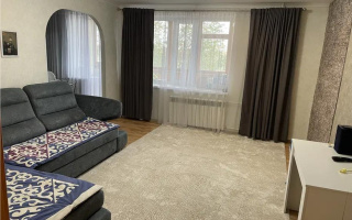 Продажа 4-комнатной квартиры, 76 м², пр. Абая, дом  80 - Продажа квартир в Шахтинске