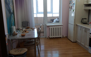 Продажа 3-комнатной квартиры, 100 м², пр. Республики, дом  40 - Продажа  трехкомнатных квартир в Караганде с фото
