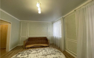 Продажа 1-комнатной квартиры, 35 м², ул. Бухар жырау, дом  23 - Продажа  однокомнатных квартир в Астане без посредников с фото