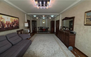 Продажа 5-комнатной квартиры, 221 м², ул. Достык, дом  5 - Продажа квартир в Астане