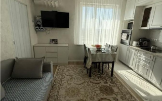 Продажа 1-комнатной квартиры, 44 м², пр. Райымбека, дом  210/7 - Продажа  однокомнатных квартир в Алматы с фото