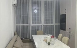 Продажа 2-комнатной квартиры, 68.5 м²